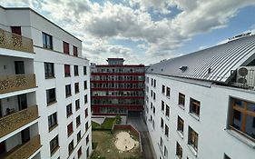 Either Private 2B2B Or Shared 1B1B, Luxury, Bright, Spacious